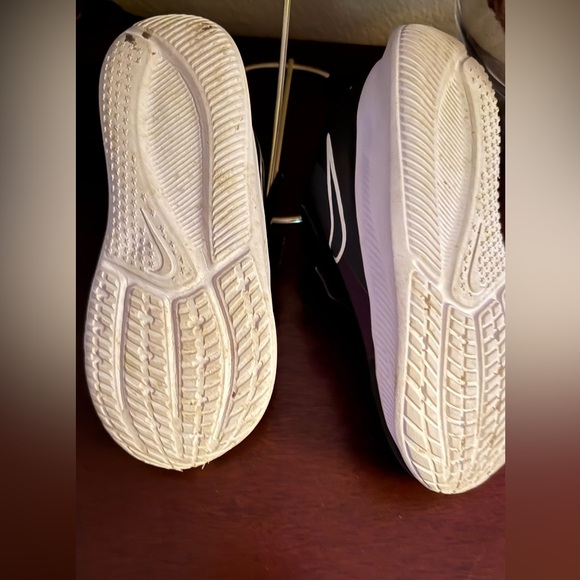 Nike Starrunner 3 unisex sneakers size 10C - Picture 6 of 6